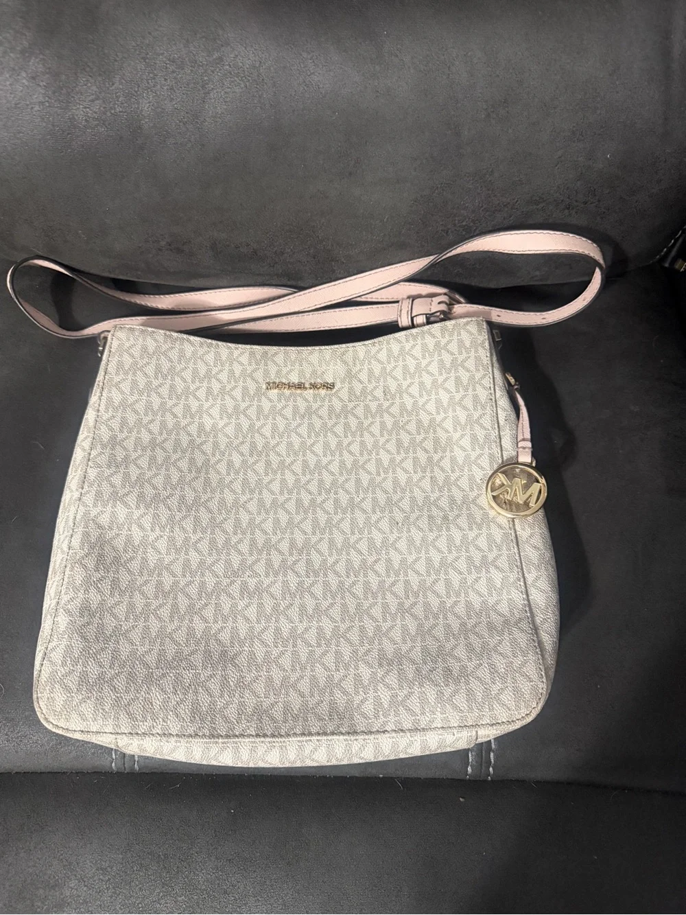 Michael Kors Jet Set Signature Crossbody Bag Vanilla MK Logo Pink Trim